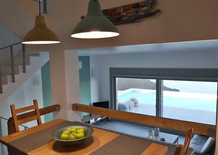 Вилла Lina Syros *