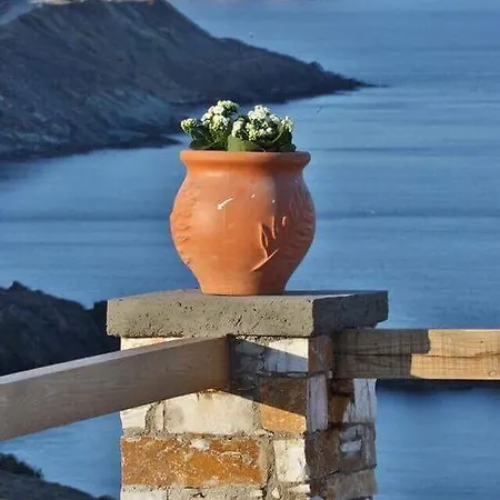 Lina Syros Villa